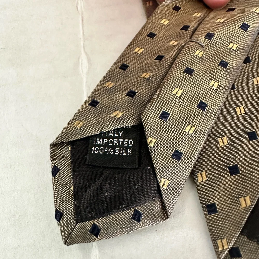 Silk Tie Made in Italy Brand New Tan/Gold with Black Squares Regis Brand